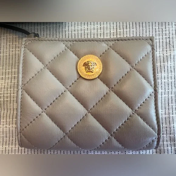 Versace Quilted Lambskin Leather Medusa Wallet Full Set | NEW - Picture 1 of 12